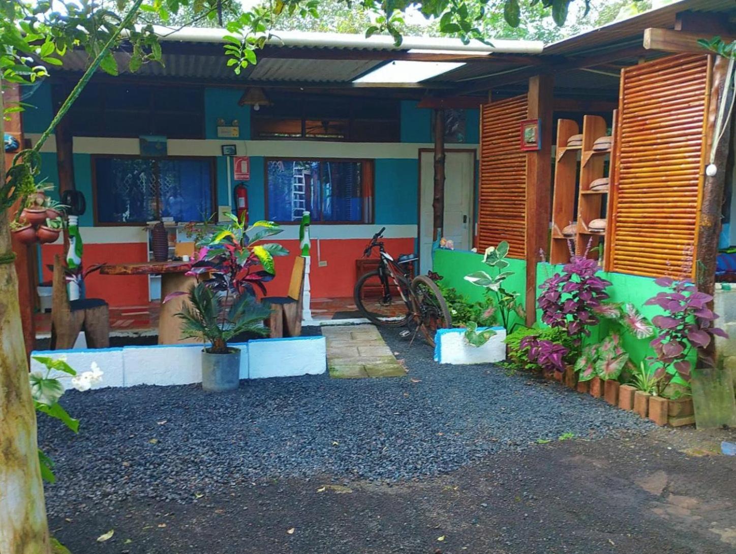 Alojamiento Sumak Kawsay Puerto Ayora  Esterno foto